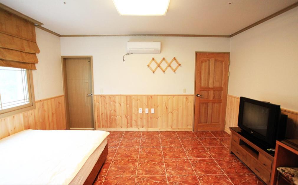 Haesung Pension Seogwipo Ngoại thất bức ảnh