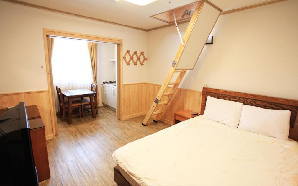 Haesung Pension Seogwipo Ngoại thất bức ảnh
